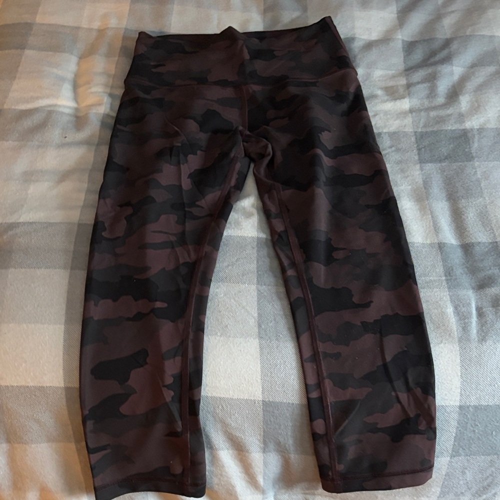 Lululemon Athletica Camouflage Leggings - Black and Brown